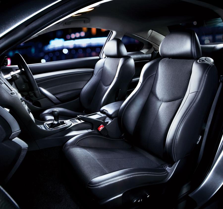  Nissan Skyline Coupe 2008 года  (фото 8 из 66)